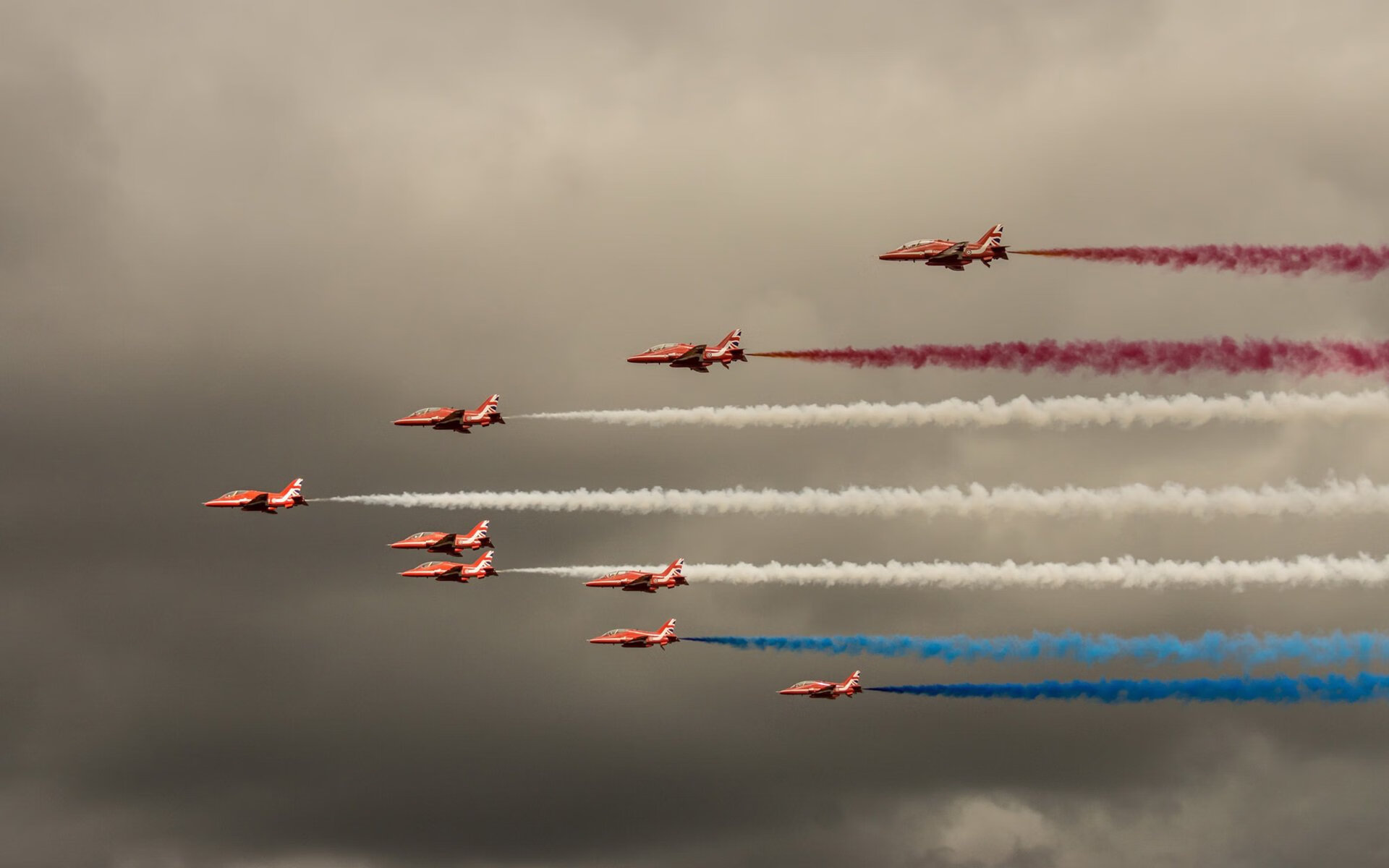 瑞士马术协会举办青少年马术交流活动,促进国际友谊。,瑞典 马